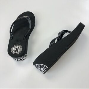 90s Vintage DONNA Karan black platforms logo print Size 8.5
thong style
